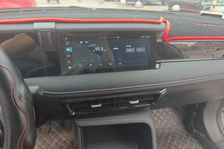 Used Roewe i5 2023 1.5L Manual Comfort Edition Audio And AC Panel