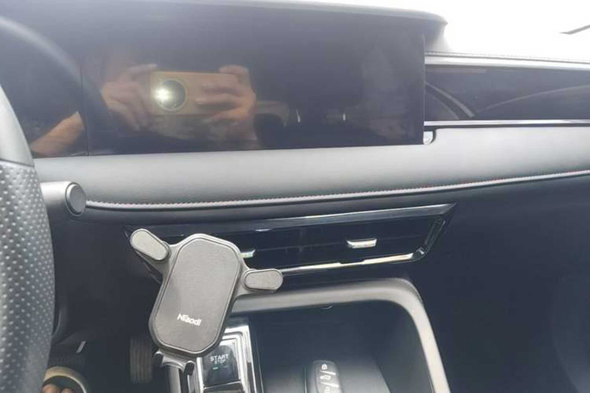 Used Roewe i5 2023 1.5L CVT Luxury Edition Audio And AC Panel