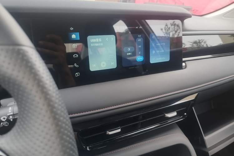 Used Roewe i5 2023 1.5L Manual Comfort Edition Audio And AC Panel