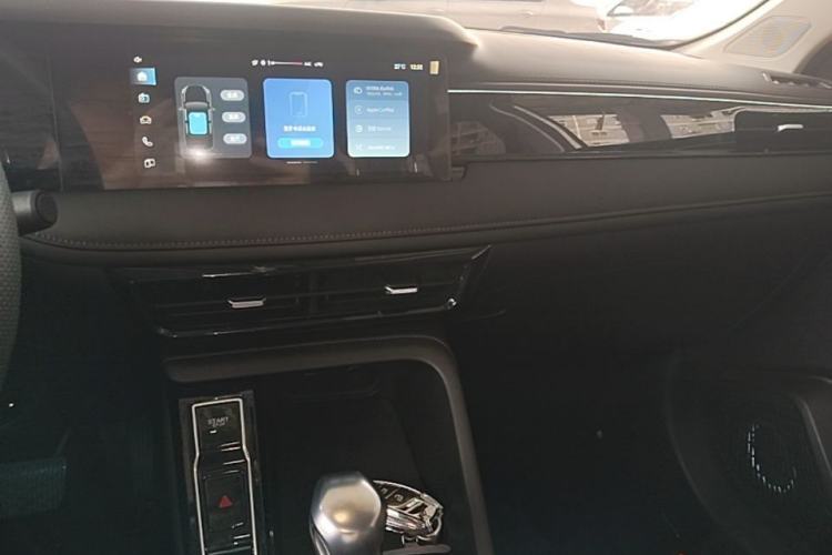 Used Roewe i5 2023 1.5L CVT Luxury Edition Center Console