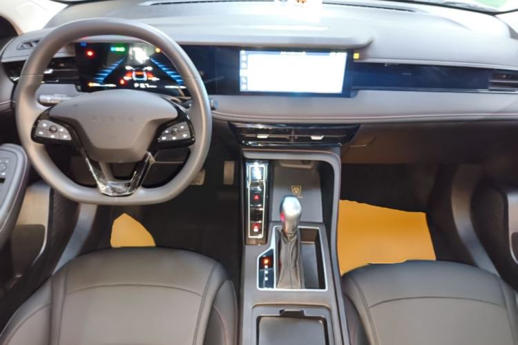 Used Roewe i5 2023 1.5L CVT Luxury Edition Center Console