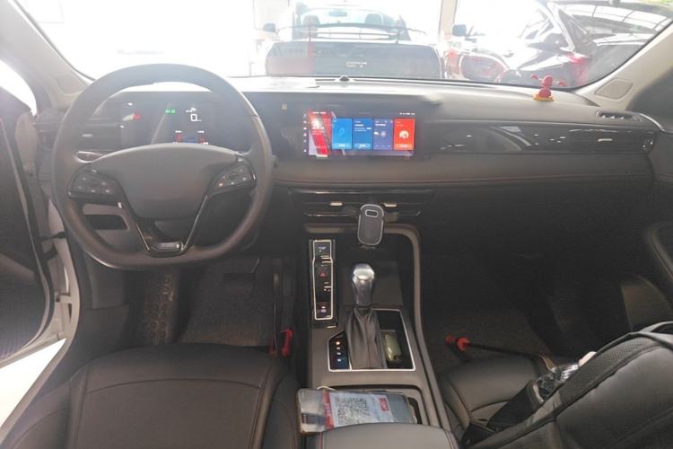 Used Roewe i5 2023 1.5L CVT Luxury Edition Center Console