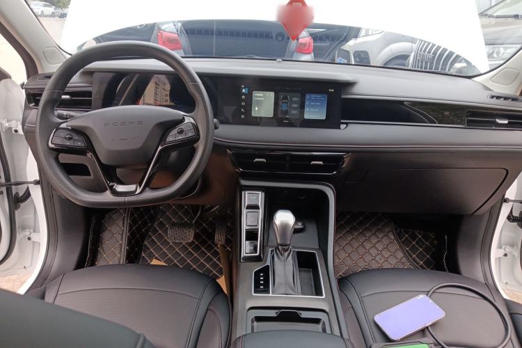 Used Roewe i5 2023 1.5L CVT Luxury Edition Center Console
