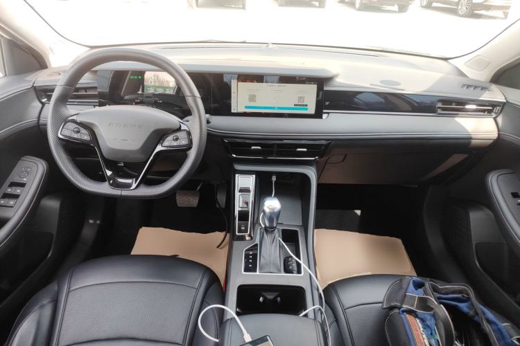 Used Roewe i5 2023 1.5L CVT Luxury Edition Center Console