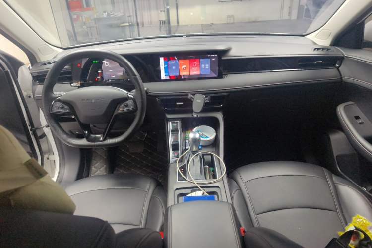Used Roewe i5 2023 1.5L CVT Luxury Edition Center Console
