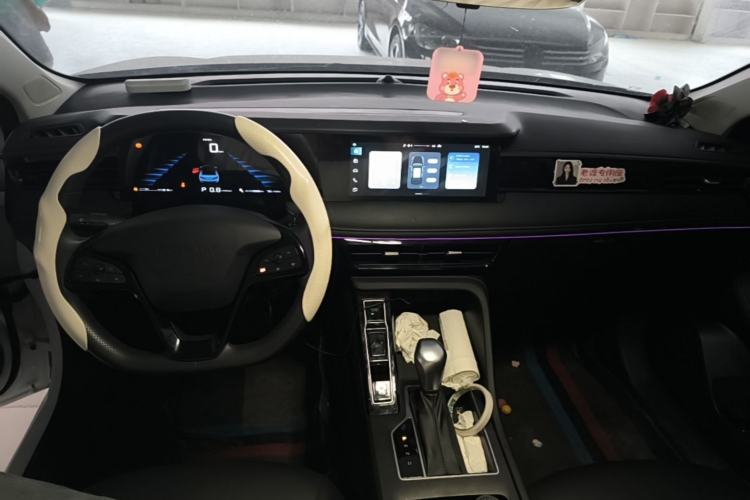 Used Roewe i5 2023 1.5L CVT Luxury Edition Center Console