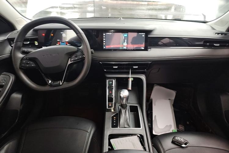 Used Roewe i5 2023 1.5L CVT Flagship Edition Center Console