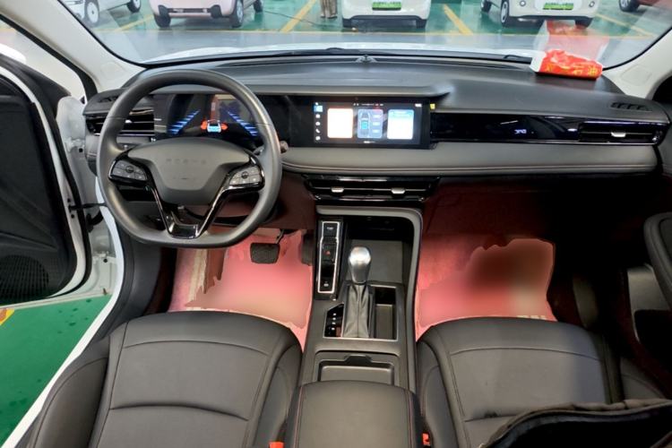 Used Roewe i5 2023 1.5L CVT Luxury Edition Center Console