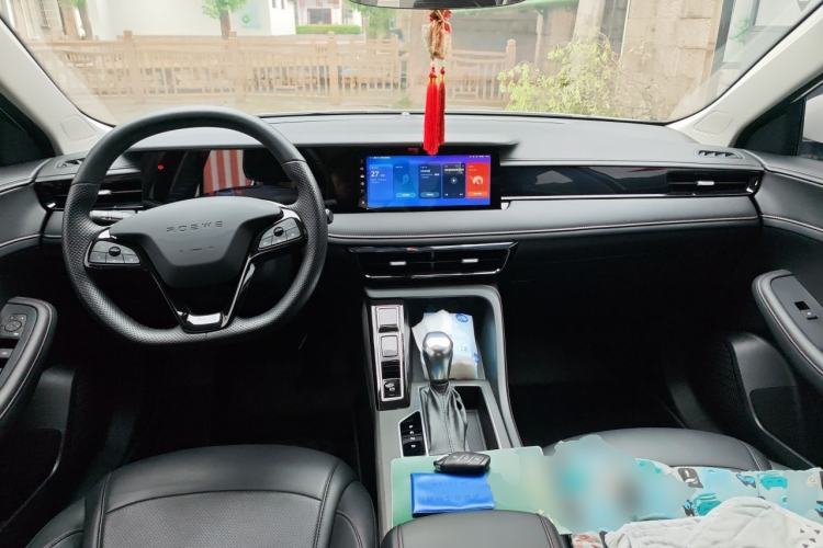 Used Roewe i5 2023 1.5L CVT Luxury Edition Center Console