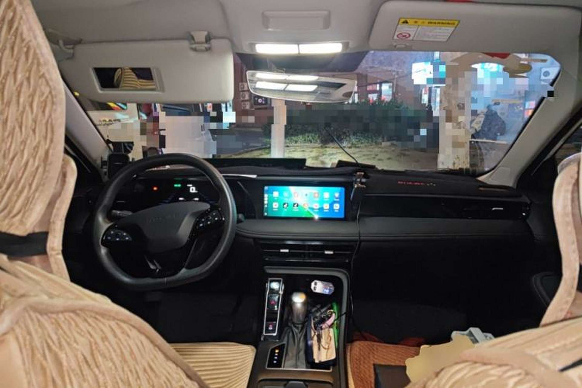Used Roewe i5 2023 1.5L CVT Luxury Edition Center Console