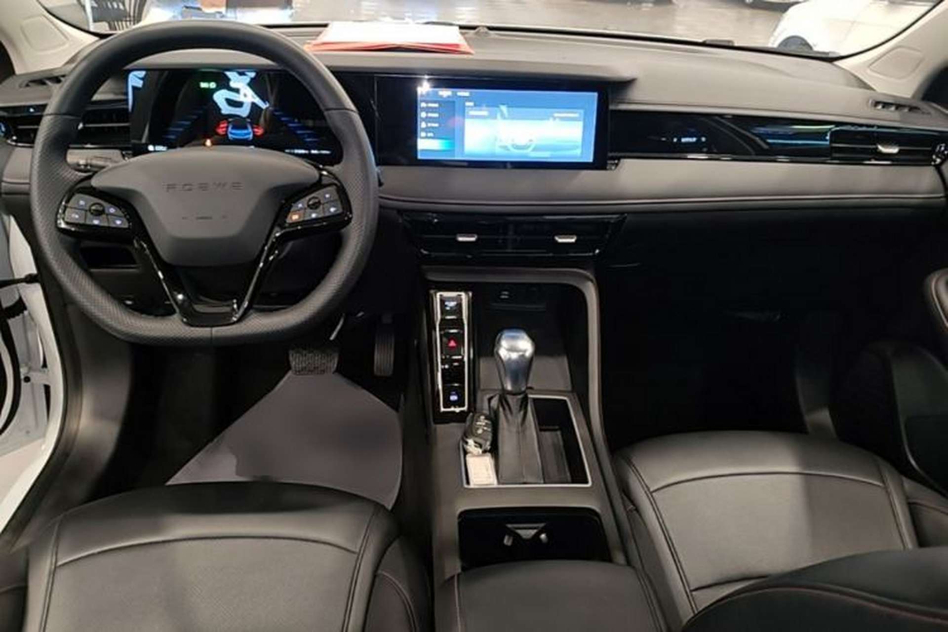 Used Roewe i5 2023 1.5L CVT Luxury Edition Center Console