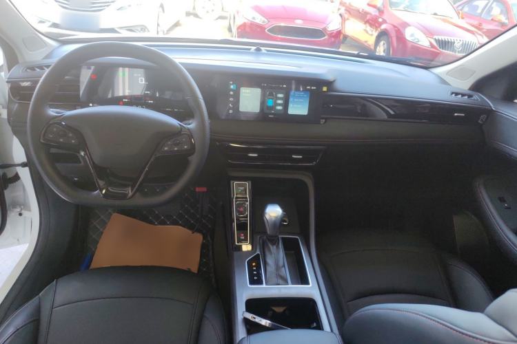 Used Roewe i5 2023 1.5L CVT Luxury Edition Center Console