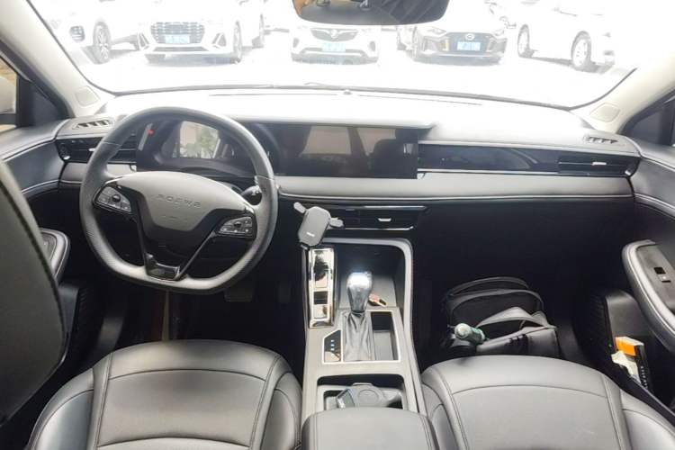 Used Roewe i5 2023 1.5L CVT Luxury Edition Center Console