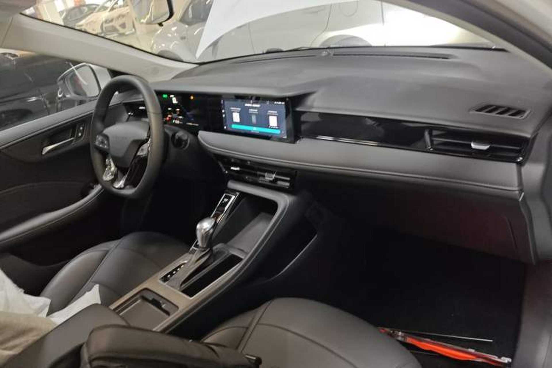 Used Roewe i5 2023 1.5L CVT Luxury Edition Center Console
