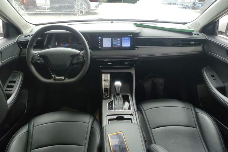 Used Roewe i5 2023 1.5L CVT Luxury Edition Center Console