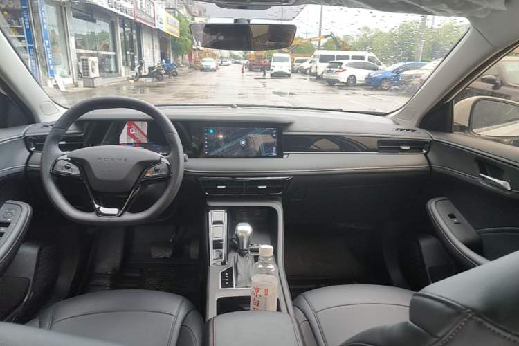 Used Roewe i5 2023 1.5L CVT Luxury Edition Center Console