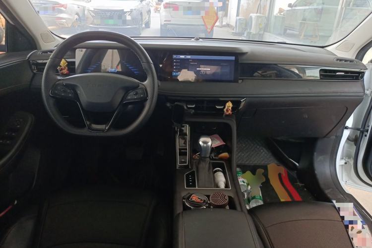 Used Roewe i5 2023 1.5L CVT Luxury Edition Center Console