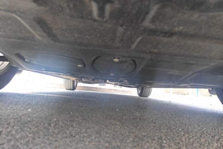 Used Roewe i5 2023 1.5L Manual Comfort Edition Chassis Front