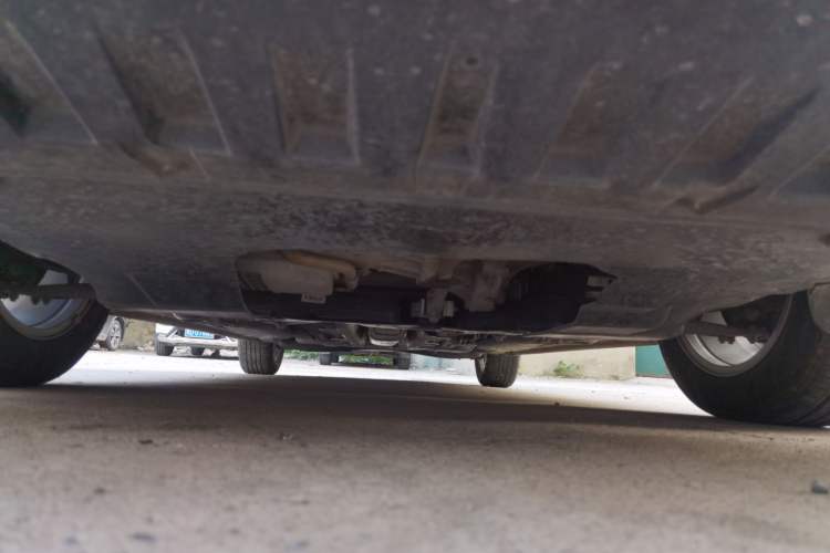 Used Roewe i5 2023 1.5L Manual Comfort Edition Chassis Front