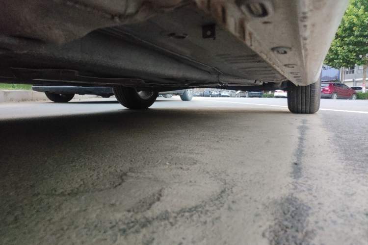 Used Roewe i5 2023 1.5L Manual Comfort Edition Chassis Front Left