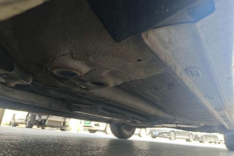 Used Roewe i5 2023 1.5L CVT Luxury Edition Chassis Front Left