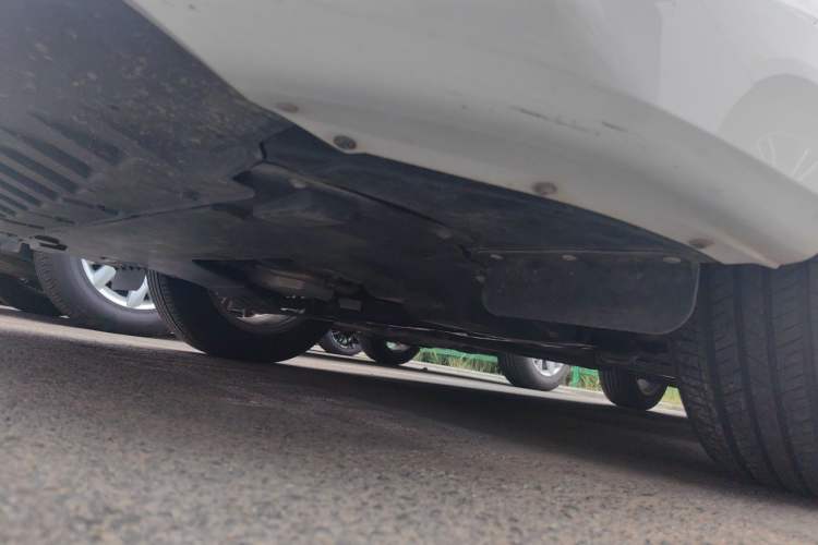 Used Roewe i5 2023 1.5L Manual Comfort Edition Chassis Front Left