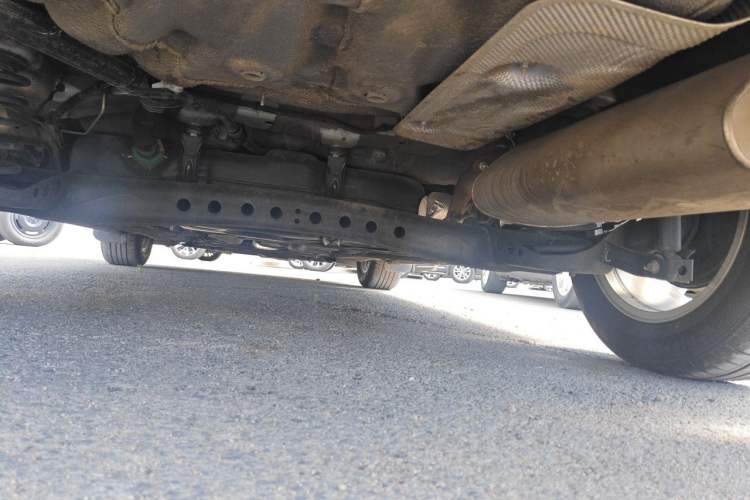 Used Roewe i5 2023 1.5L Manual Comfort Edition Chassis Rear