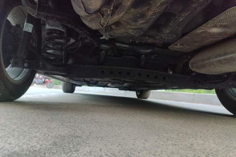 Used Roewe i5 2023 1.5L Manual Comfort Edition Chassis Rear