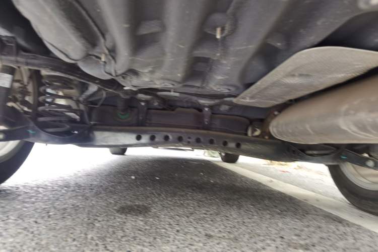 Used Roewe i5 2023 1.5L Manual Comfort Edition Chassis Rear