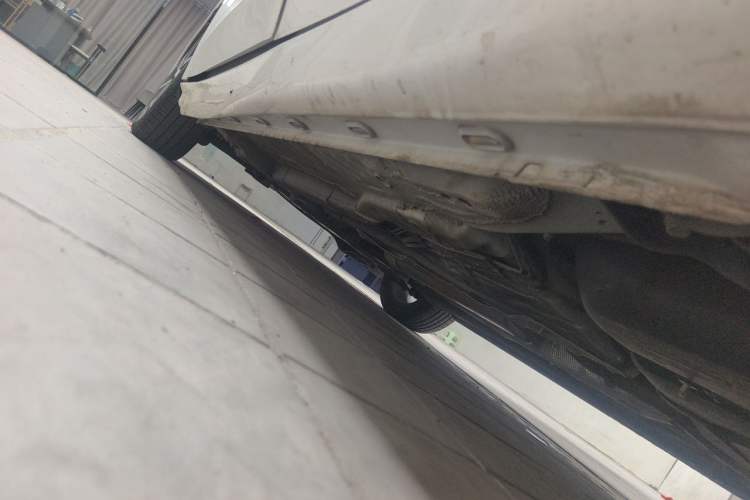 Used Roewe i5 2023 1.5L CVT Luxury Edition Chassis Rear Left