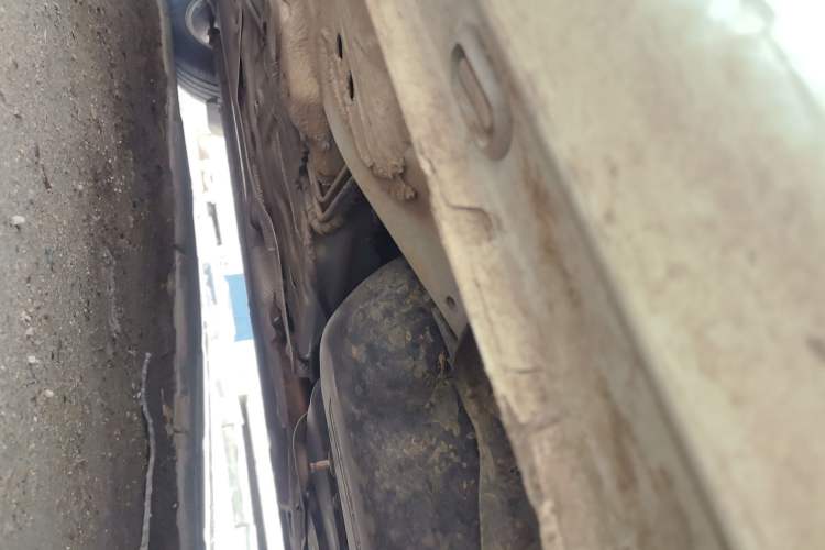 Used Roewe i5 2023 1.5L CVT Luxury Edition Chassis Rear Left