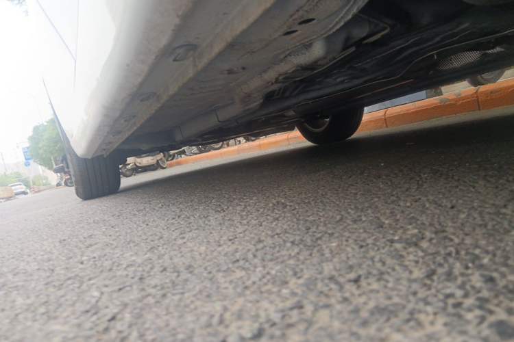 Used Roewe i5 2023 1.5L Manual Comfort Edition Chassis Rear Left