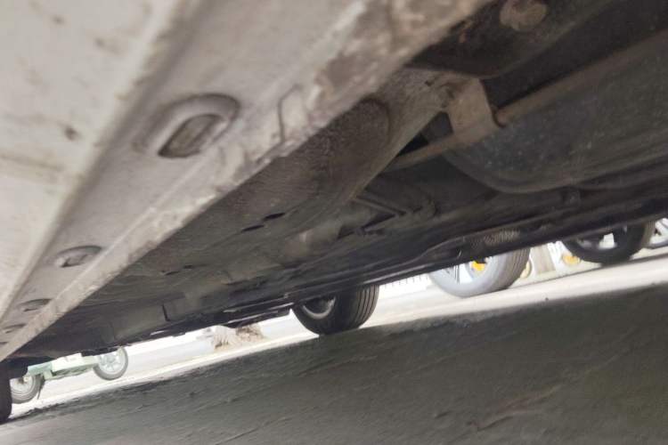 Used Roewe i5 2023 1.5L Manual Comfort Edition Chassis Rear Left