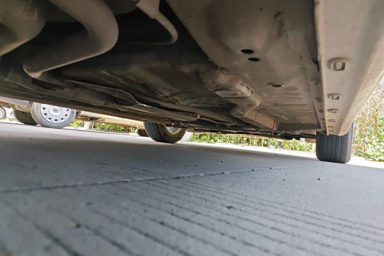 Used Roewe i5 2023 1.5L Manual Comfort Edition Chassis Rear Right
