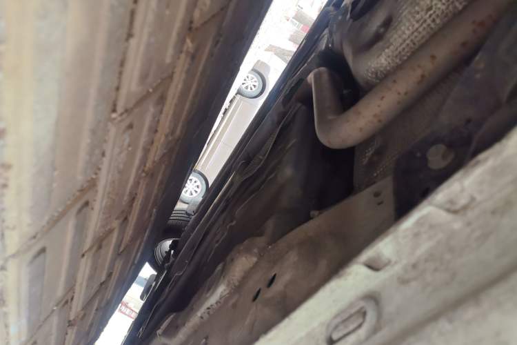Used Roewe i5 2023 1.5L CVT Luxury Edition Chassis Rear Right