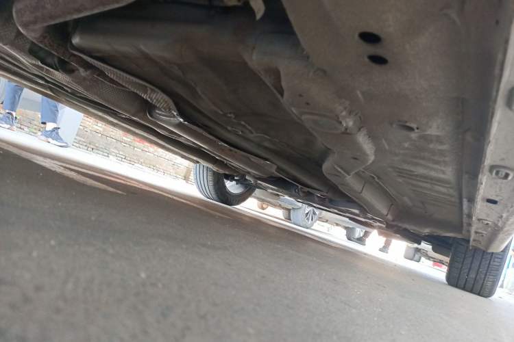Used Roewe i5 2023 1.5L CVT Luxury Edition Chassis Rear Right