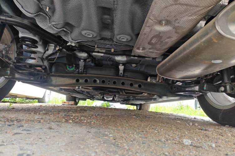 Used Roewe i5 2023 1.5L Manual Comfort Edition Chassis Rear