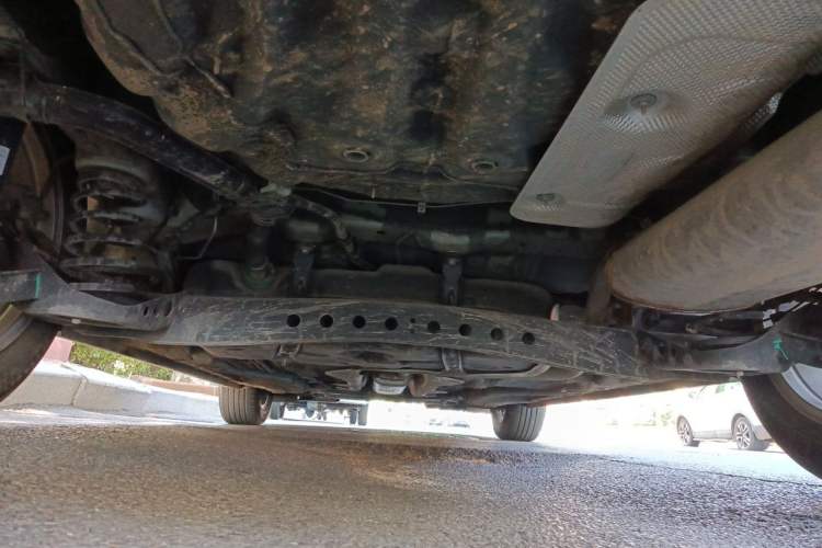 Used Roewe i5 2023 1.5L Manual Comfort Edition Chassis Rear