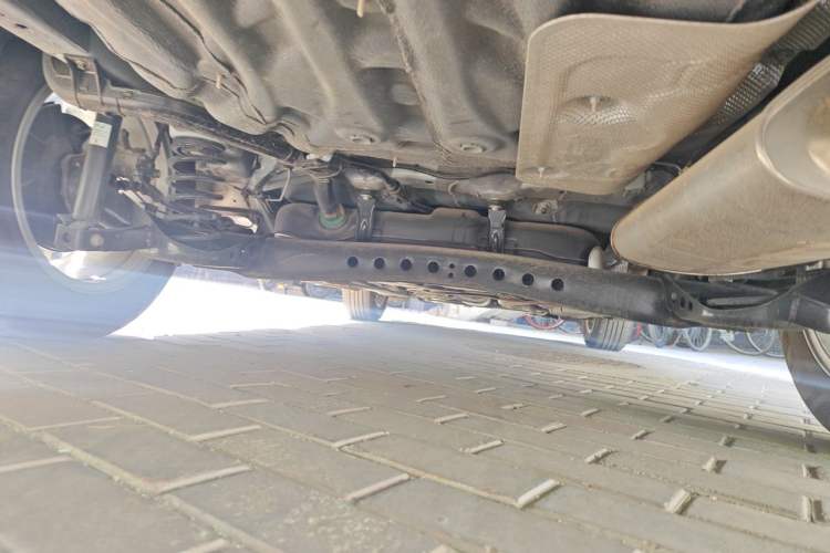 Used Roewe i5 2023 1.5L Manual Comfort Edition Chassis Rear
