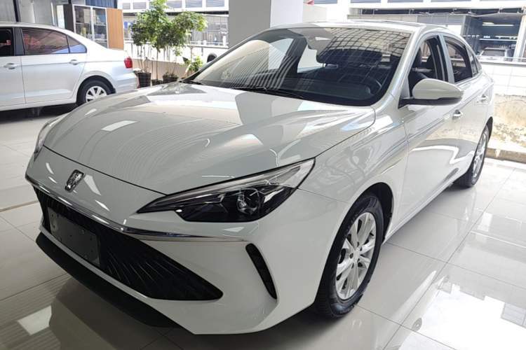 Used Roewe i5 2023 1.5L CVT Luxury Edition Guazi used car, China used car export, Used car for sale, Used cars, Cheapest cars for sale