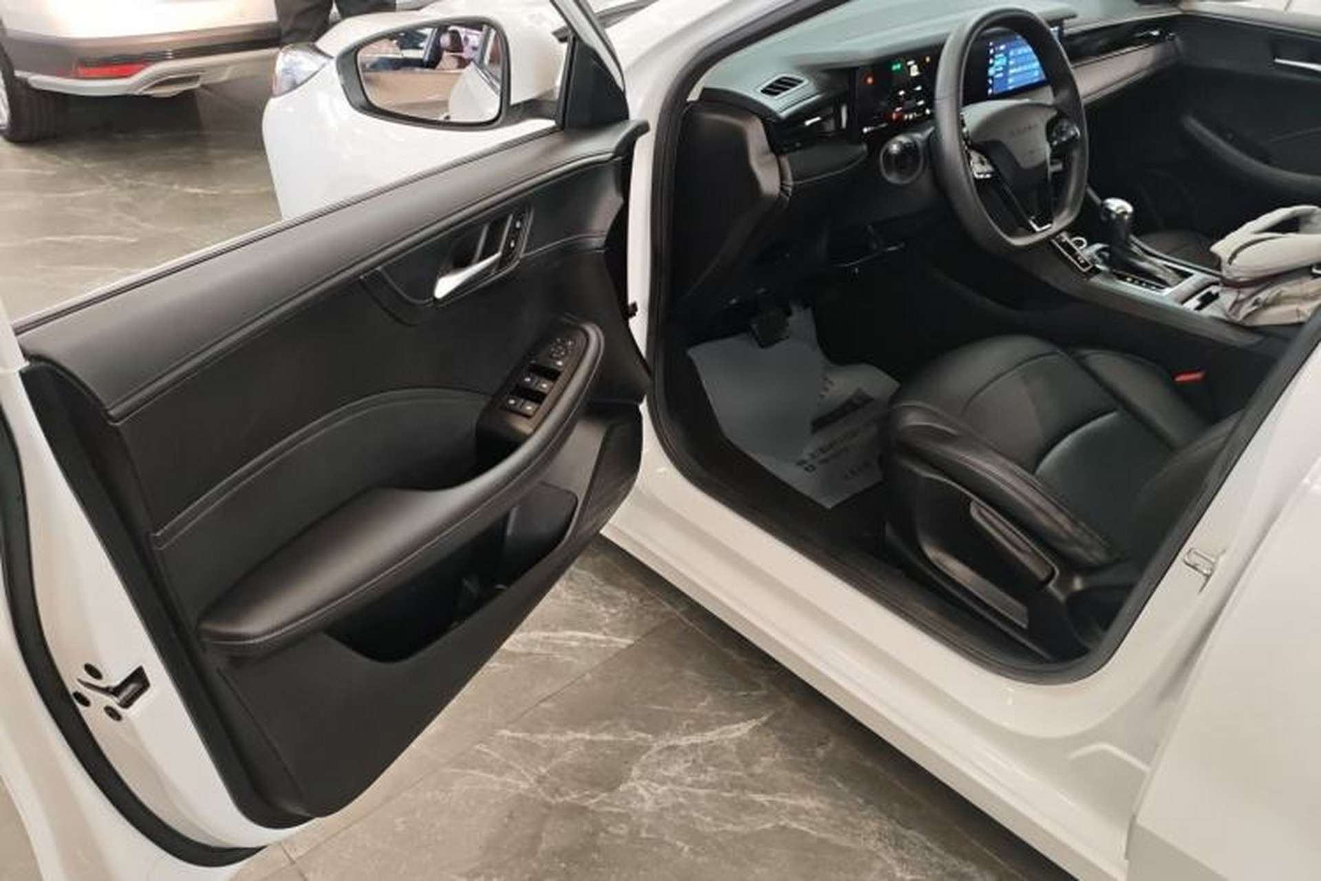 Used Roewe i5 2023 1.5L CVT Luxury Edition Driver Seat