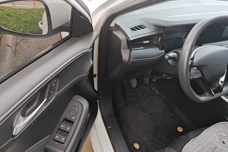 Used Roewe i5 2023 1.5L Manual Comfort Edition Driver Seat