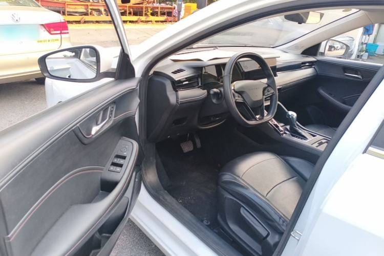 Used Roewe i5 2023 1.5L CVT Luxury Edition Driver Seat