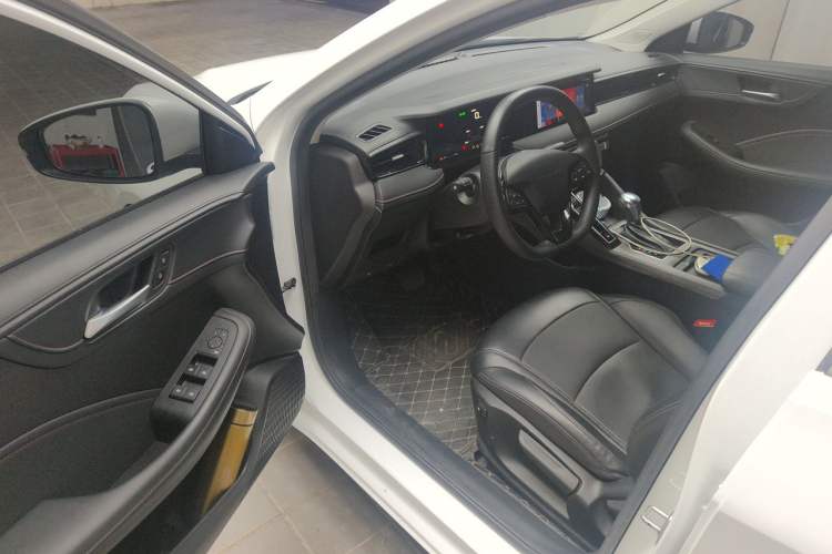 Used Roewe i5 2023 1.5L CVT Luxury Edition Driver Seat