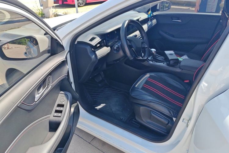 Used Roewe i5 2023 1.5L CVT Luxury Edition Driver Seat