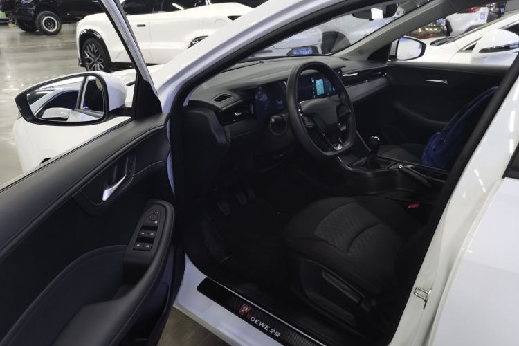 Used Roewe i5 2023 1.5L Manual Comfort Edition Driver Seat