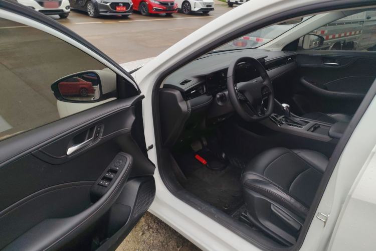 Used Roewe i5 2023 1.5L CVT Luxury Edition Driver Seat
