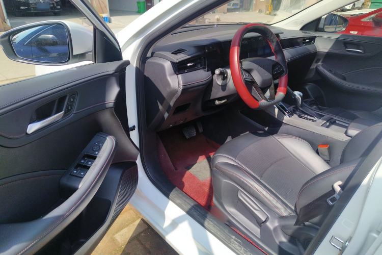 Used Roewe i5 2023 1.5L CVT Luxury Edition Driver Seat