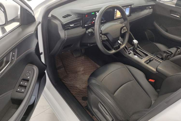 Used Roewe i5 2023 1.5L CVT Luxury Edition Driver Seat