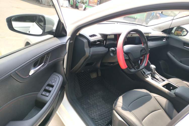 Used Roewe i5 2023 1.5L CVT Luxury Edition Driver Seat